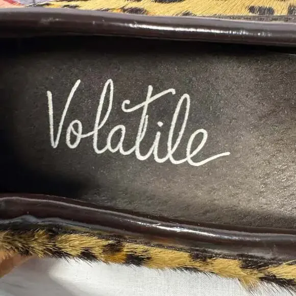 VOLOTILE Animal Print Flats Slip-On Leather Brown Tan Size 8 - Picture 7 of 8